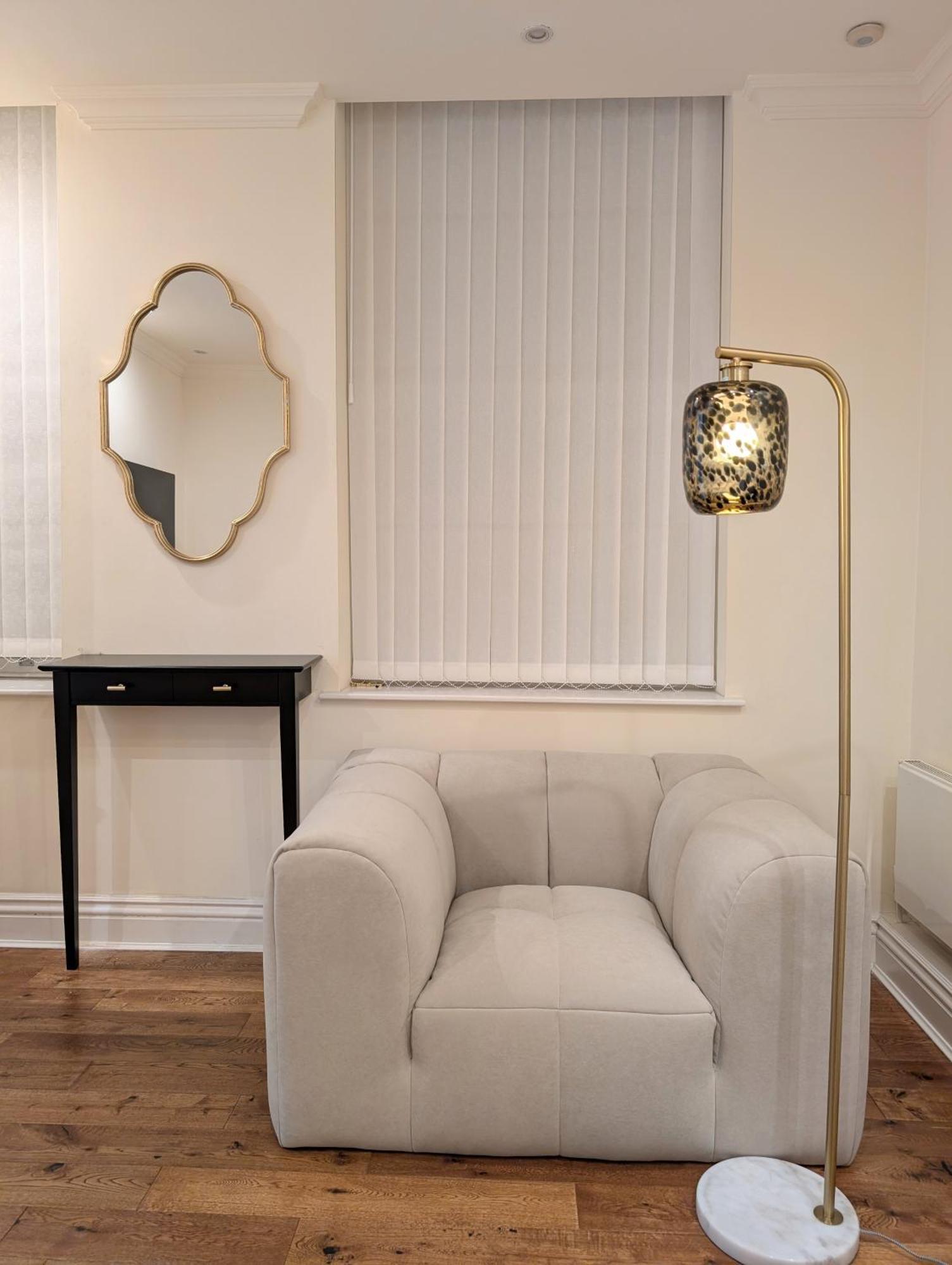 Mayfair Galleria Lv 8 Apartment London
