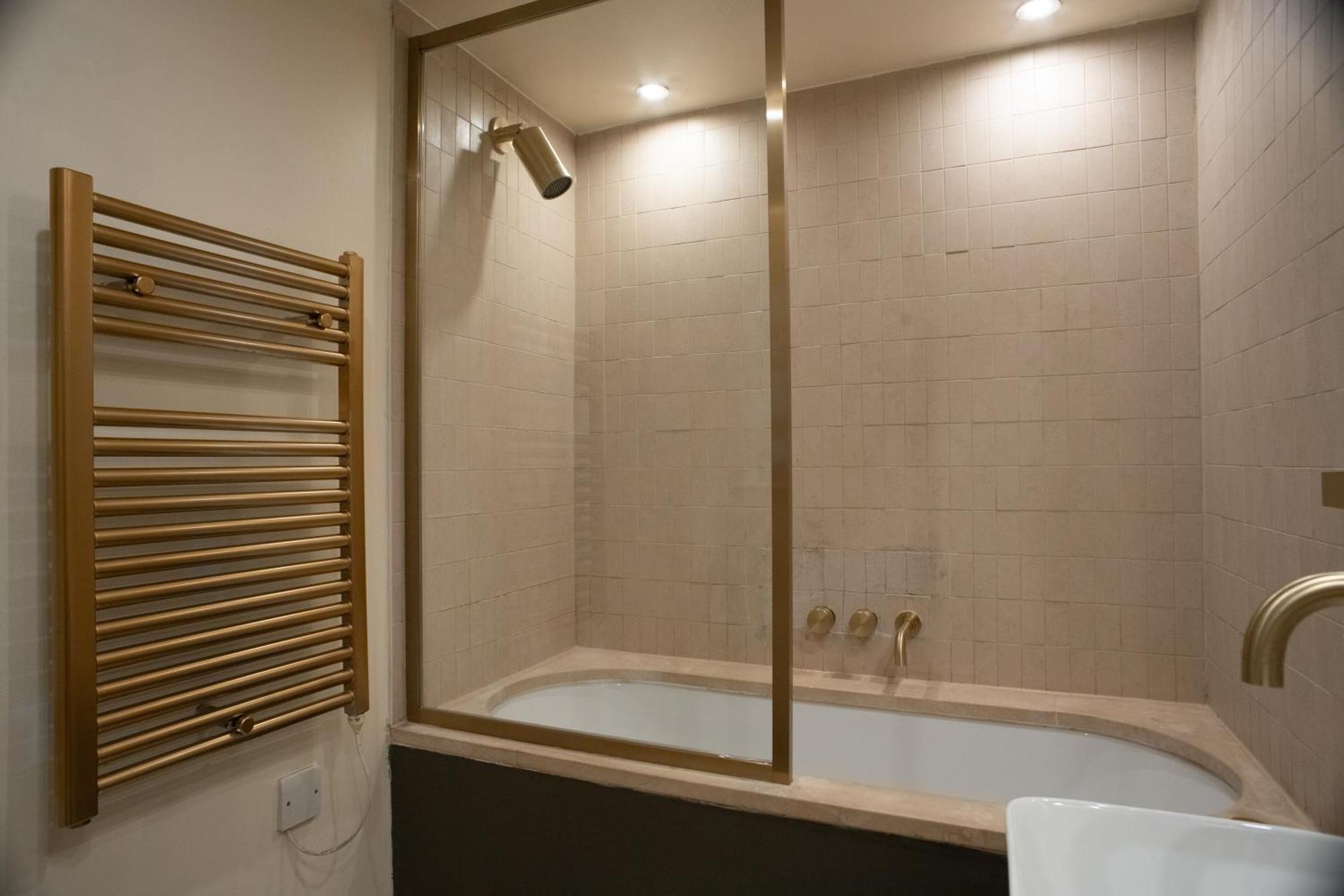 Mayfair Galleria Lv 8 * London