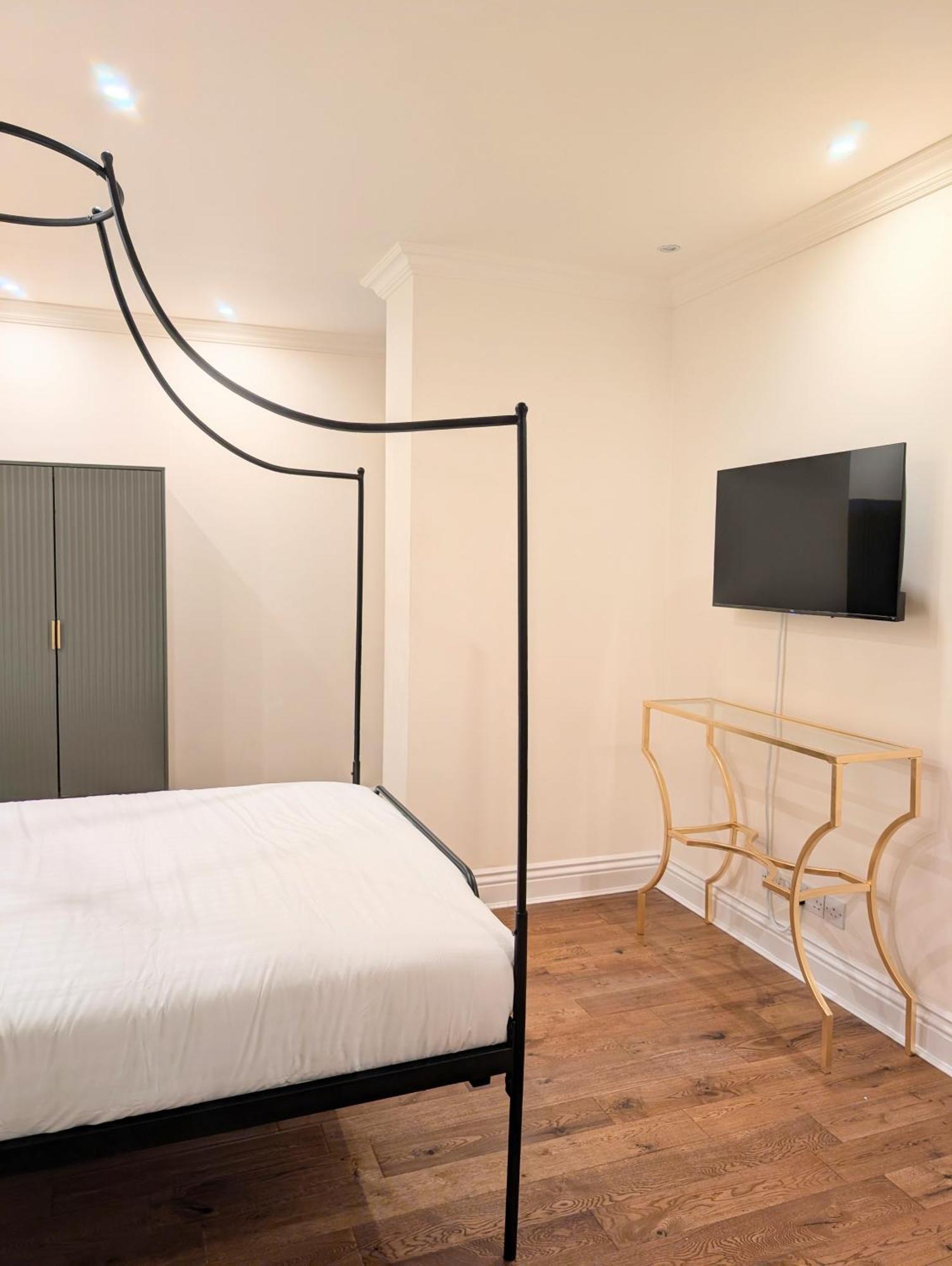 Apartment Mayfair Galleria Lv 8 London